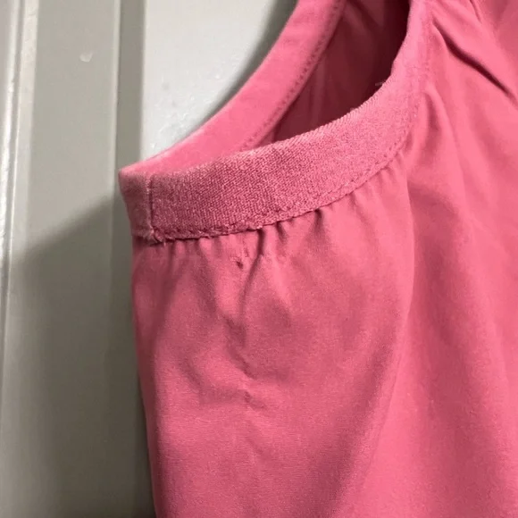 SWEATY BETTY | On The Run Zip Up Performance Workout Vest Adventure Pink - Picture 7 of 9